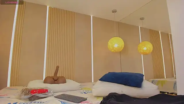 sabrina shark  online show from 09-10-25, 02:21