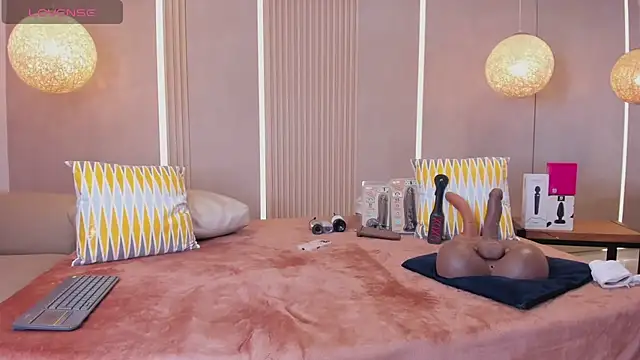 Snapshot of sabrina_shark_ chatting on 03-20-26, 02:12 sabrina shark online show from 03-20-26, 02:12