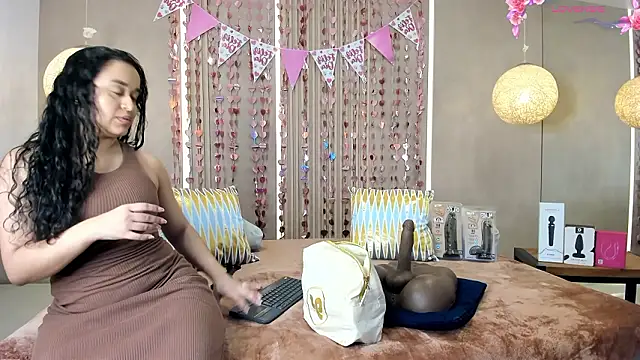 sabrina shark  online show from 02-16-26, 02:43