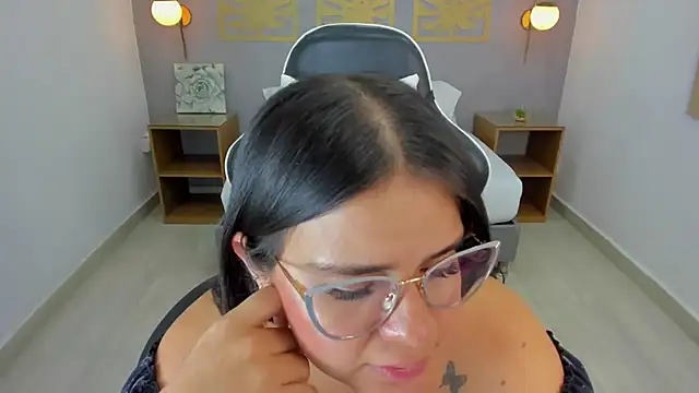 Snapshot of ayla13_ chatting on 02-26-25, 09:53 ayla13 online show from 02-26-25, 09:53