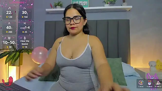 ayla13  online show from 10-25-25, 07:36