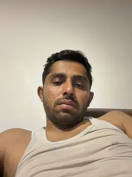 Snapshot of rhuh3991 chatting on 06-02-26, 05:57 rhuh3991 online show from 06-02-26, 05:57