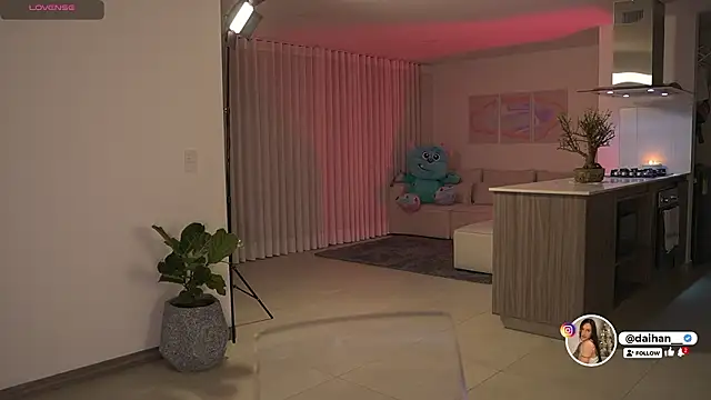 Daihanwatson  online show from 02-10-26, 02:43