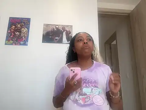 Snapshot of ChocolateCakeQueen chatting on 07-13-26, 01:32 ChocolateCakeQueen online show from 07-13-26, 01:32