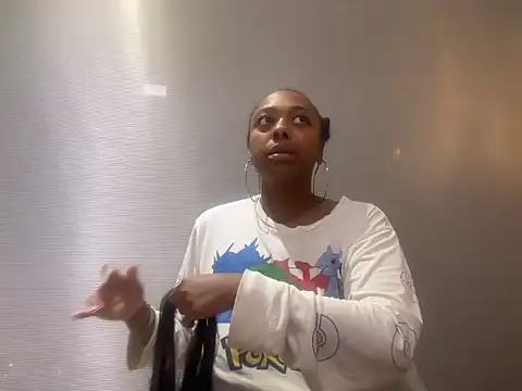 Snapshot of ChocolateCakeQueen chatting on 07-01-26, 01:50 ChocolateCakeQueen online show from 07-01-26, 01:50