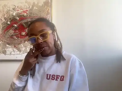 ChocolateCakeQueen online show from 11-20-25, 01:12