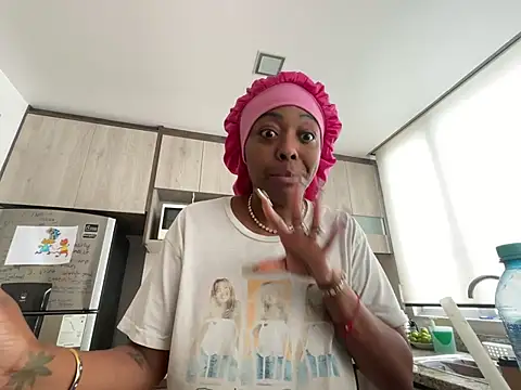 ChocolateCakeQueen online show from 02-08-26, 05:21