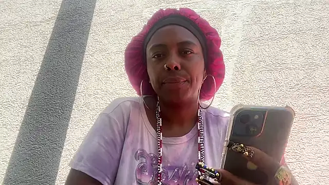 ChocolateCakeQueen online show from 11-11-25, 04:35