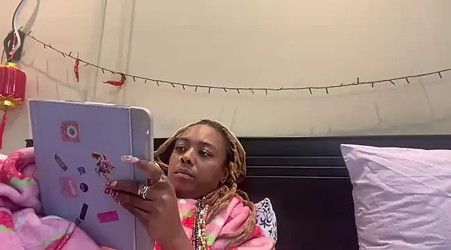 ChocolateCakeQueen online show from 03-16-25, 10:53