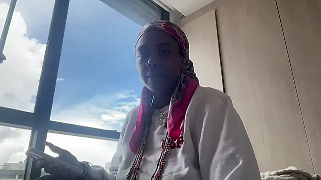 ChocolateCakeQueen online show from 03-02-25, 07:19
