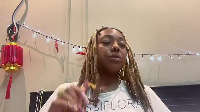 ChocolateCakeQueen online show from 03-16-25, 04:20