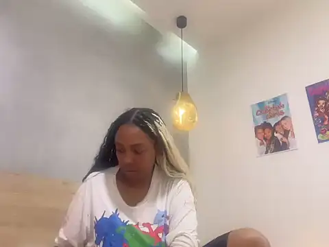 Snapshot of ChocolateCakeQueen chatting on 07-26-26, 01:56 ChocolateCakeQueen online show from 07-26-26, 01:56