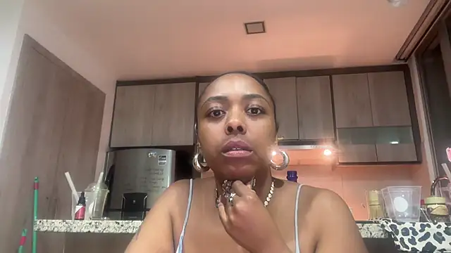 ChocolateCakeQueen online show from 02-01-26, 01:15