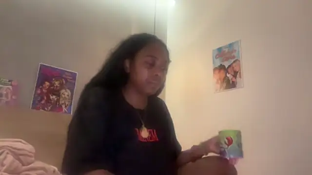 Snapshot of ChocolateCakeQueen chatting on 05-11-26, 04:36 ChocolateCakeQueen online show from 05-11-26, 04:36