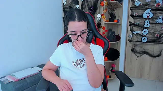 Snapshot of _amanda_seyfried19 chatting on 10-24-25, 05:01 amanda seyfried19 online show from 10-24-25, 05:01