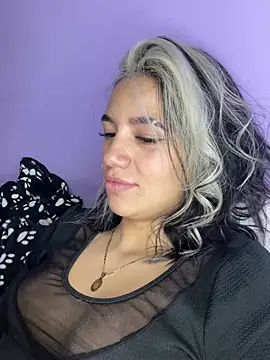 hannahb-e online show from 03-08-25, 12:00
