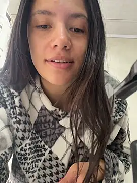 hannahb-e online show from 05-31-26, 04:35