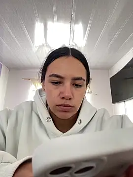 hannahb-e online show from 02-03-26, 04:01