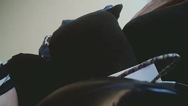 EXOTICLEXXXI online show from 04-17-26, 06:05