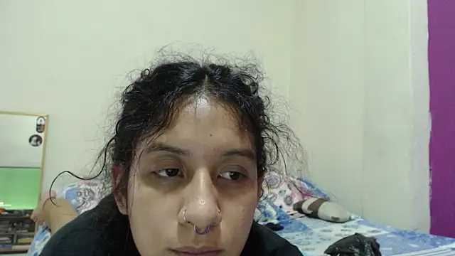 Snapshot of AlinaWoolf_ chatting on 05-09-26, 05:49 AlinaWoolf online show from 05-09-26, 05:49