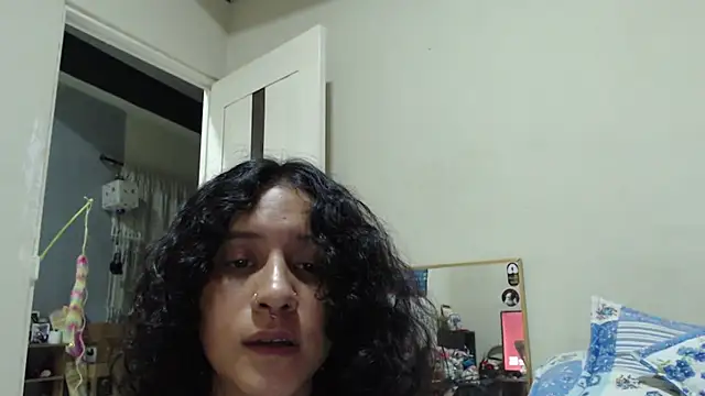 AlinaWoolf  online show from 08-05-26, 02:27
