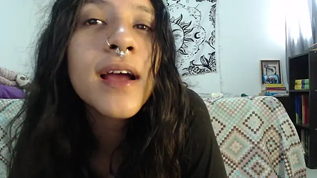 AlinaWoolf  online show from 12-06-24, 04:33