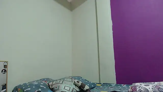 Snapshot of AlinaWoolf_ chatting on 05-11-26, 04:04 AlinaWoolf online show from 05-11-26, 04:04