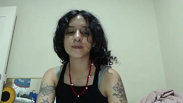 Snapshot of AlinaWoolf_ chatting on 06-23-26, 02:53 AlinaWoolf online show from 06-23-26, 02:53