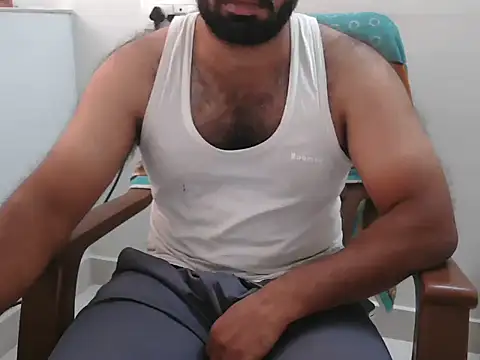 Snapshot of Tamil_Boy28 chatting on 06-23-26, 05:27 Tamil Boy28 online show from 06-23-26, 05:27