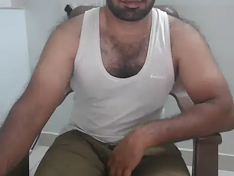 Snapshot of Tamil_Boy28 chatting on 08-01-26, 04:38 Tamil Boy28 online show from 08-01-26, 04:38