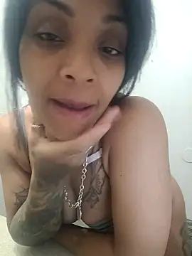 Snapshot of mariah2299 chatting on 03-06-26, 05:46 mariah2299 online show from 03-06-26, 05:46