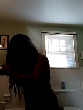 mariah2299 online show from 12-05-24, 04:39