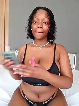 Snapshot of Jazmine-Blue chatting on 12-04-24, 09:56 Jazmine-Blue online show from 12-04-24, 09:56