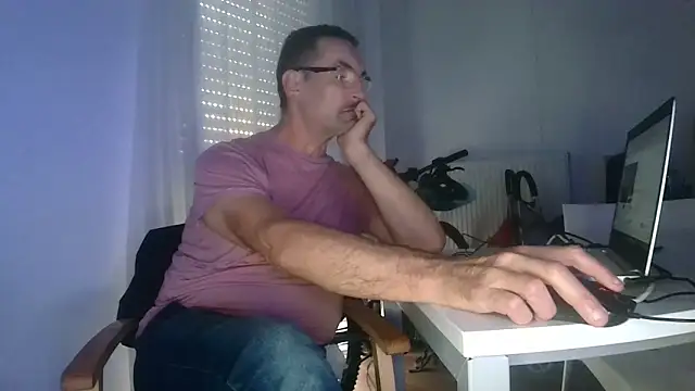 francky-libertin online show from 04-15-26, 06:01