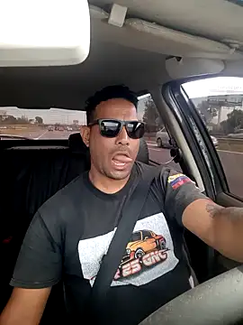 hecwil8 online show from 12-30-24, 03:23