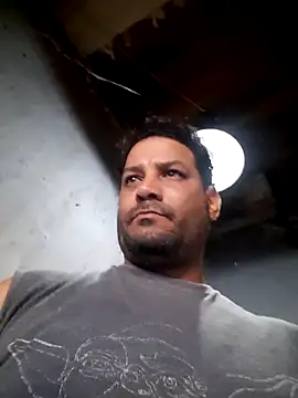 Snapshot of hecwil8 chatting on 02-21-26, 01:46 hecwil8 online show from 02-21-26, 01:46