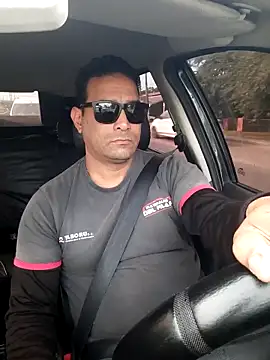 hecwil8 online show from 10-28-25, 11:42