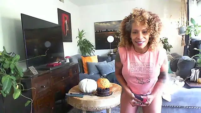 CeceilaMoon online show from 11-05-25, 04:54