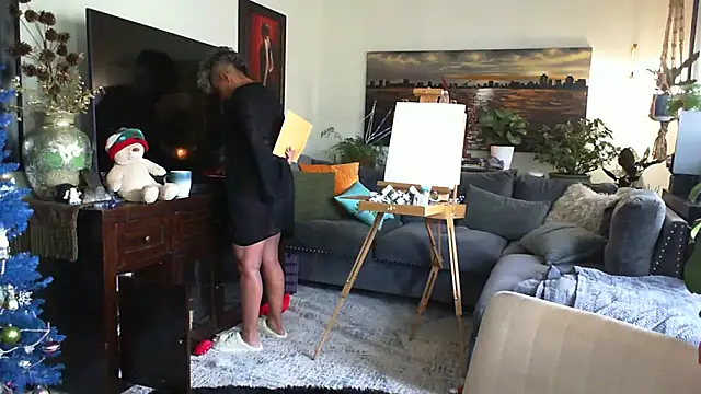 CeceilaMoon online show from 12-15-25, 03:18