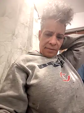 Snapshot of CeceilaMoon chatting on 02-20-26, 09:28 CeceilaMoon online show from 02-20-26, 09:28