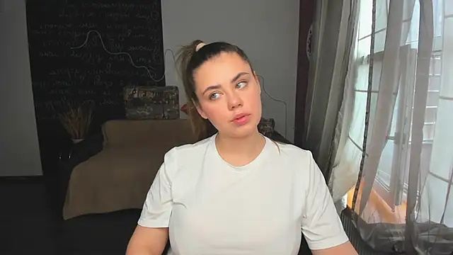 IsabellaBler online show from 02-18-26, 06:55