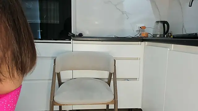 JennyRosh online show from 04-21-26, 06:09