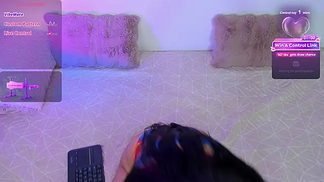 pauline golden1 online show from 03-11-26, 04:06