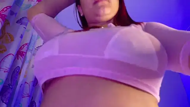 Snapshot of NicolleTaylor chatting on 06-03-26, 03:29 NicolleTaylor online show from 06-03-26, 03:29