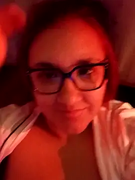 Snapshot of Isabella_Du chatting on 05-05-26, 03:31 Isabella Du online show from 05-05-26, 03:31