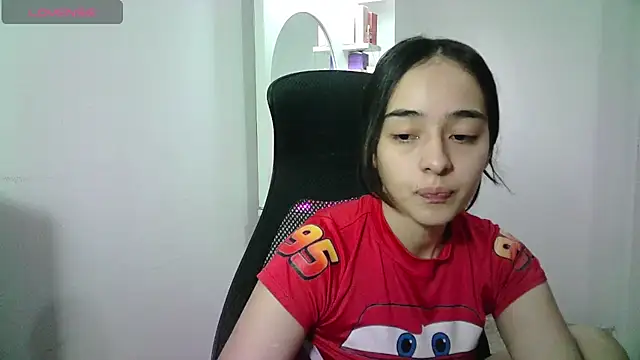 Snapshot of aineangeel chatting on 07-29-26, 12:43 aineangeel online show from 07-29-26, 12:43