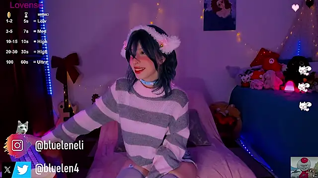 Snapshot of bluelen chatting on 02-21-25, 12:06 bluelen online show from 02-21-25, 12:06