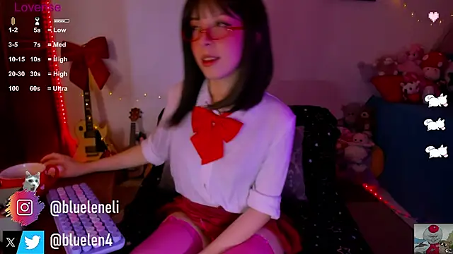 Snapshot of bluelen chatting on 02-16-25, 02:21 bluelen online show from 02-16-25, 02:21