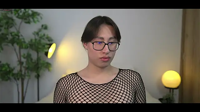 SrLuis18 online show from 12-04-25, 09:36