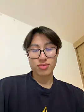 Snapshot of SrLuis18 chatting on 04-05-26, 10:38 SrLuis18 online show from 04-05-26, 10:38